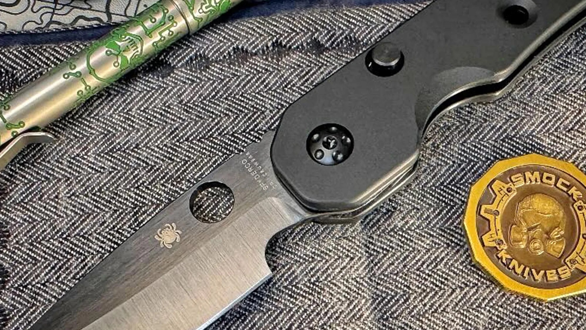 Spyderco Smock Sprint Run Cru Wear EDC Knife closeup