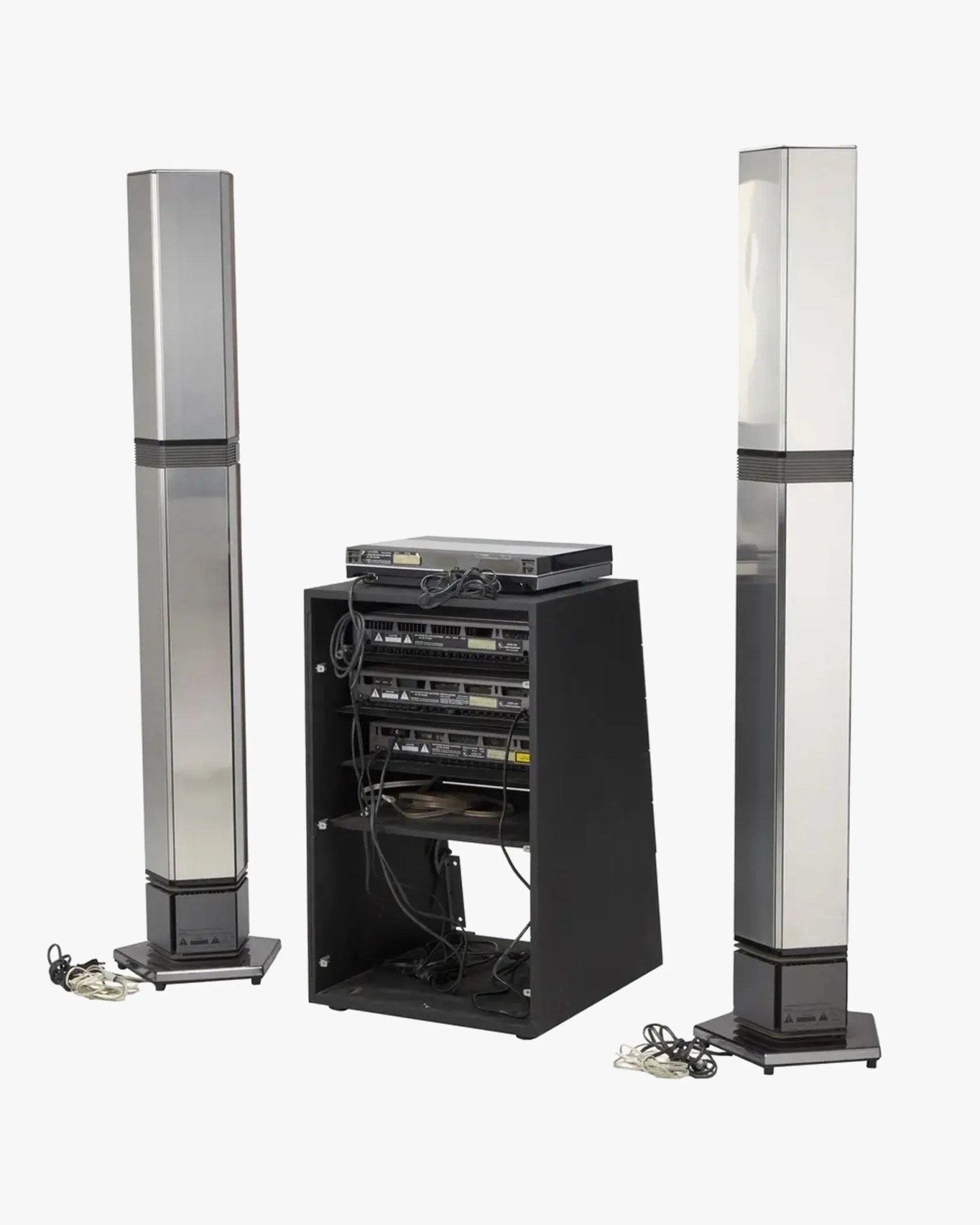 Bang & Olufenオーディオセット David Lynch's Personal Stereo Setup Was Pure '80s Hi-Fi at Its Finest