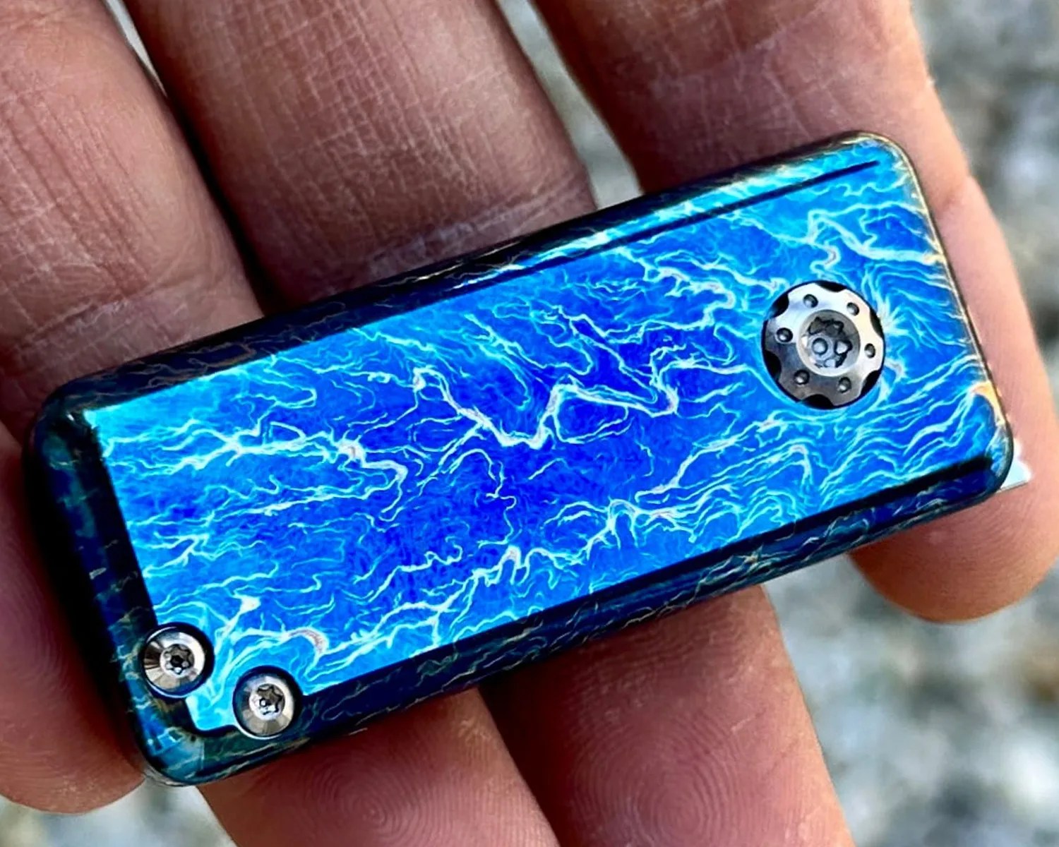 midgards messer bragi mini folder in hand closed