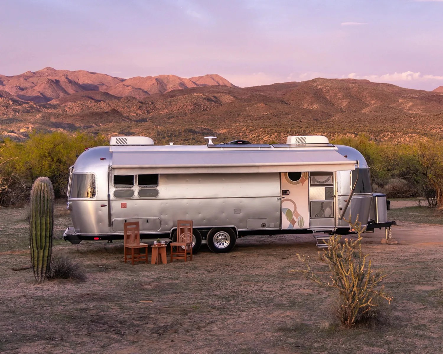 Airstream Frank Lloyd Wright Usonian Limited Edition Travel Trailer full