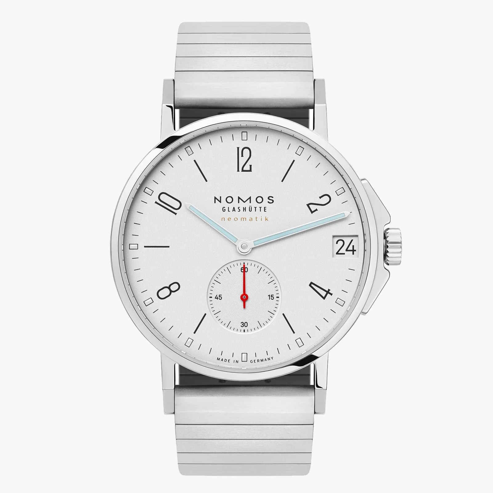 The Nomos Glashütte Ahoi Neomatik 38 Date in White worn on a bracelet