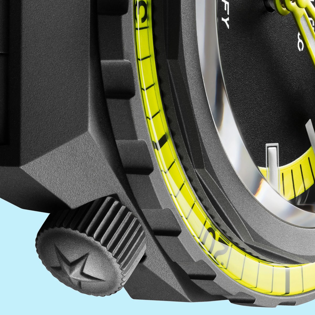 This '60s Dive Watch Revival Just Got Bolder, Lighter and Stronger