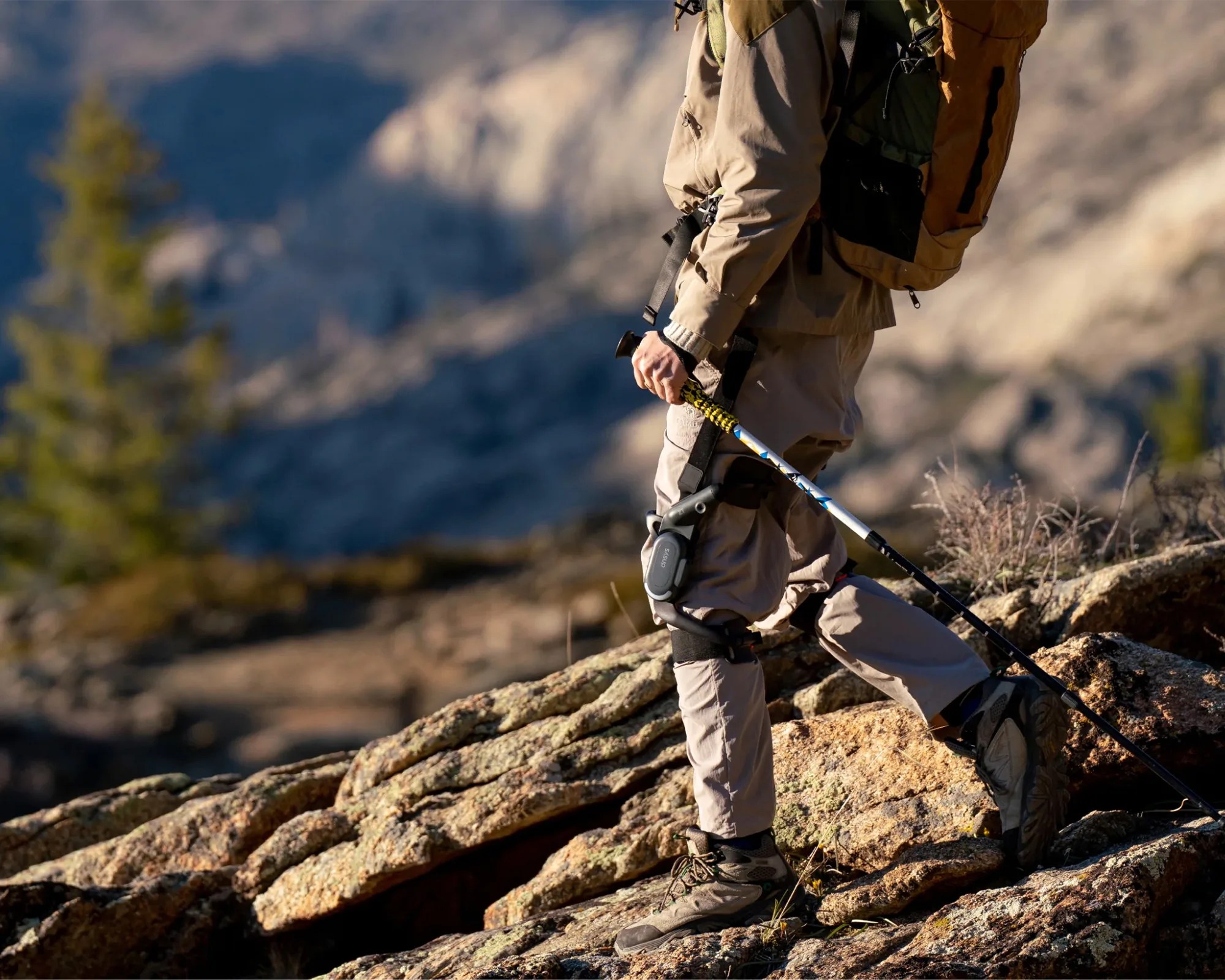 Dnsys Z1 Knee Exoskeleton on hiker on trails