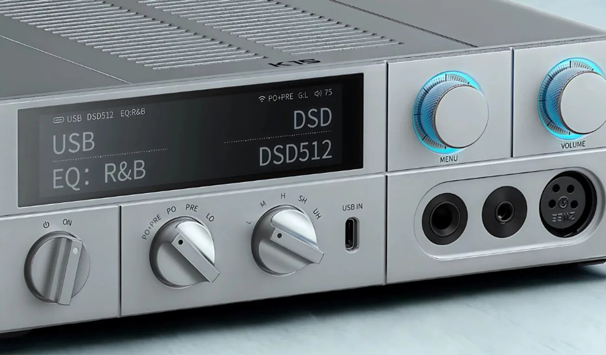 This Affordable Desktop Amp Is a Do-It-All Solution for Audiophiles