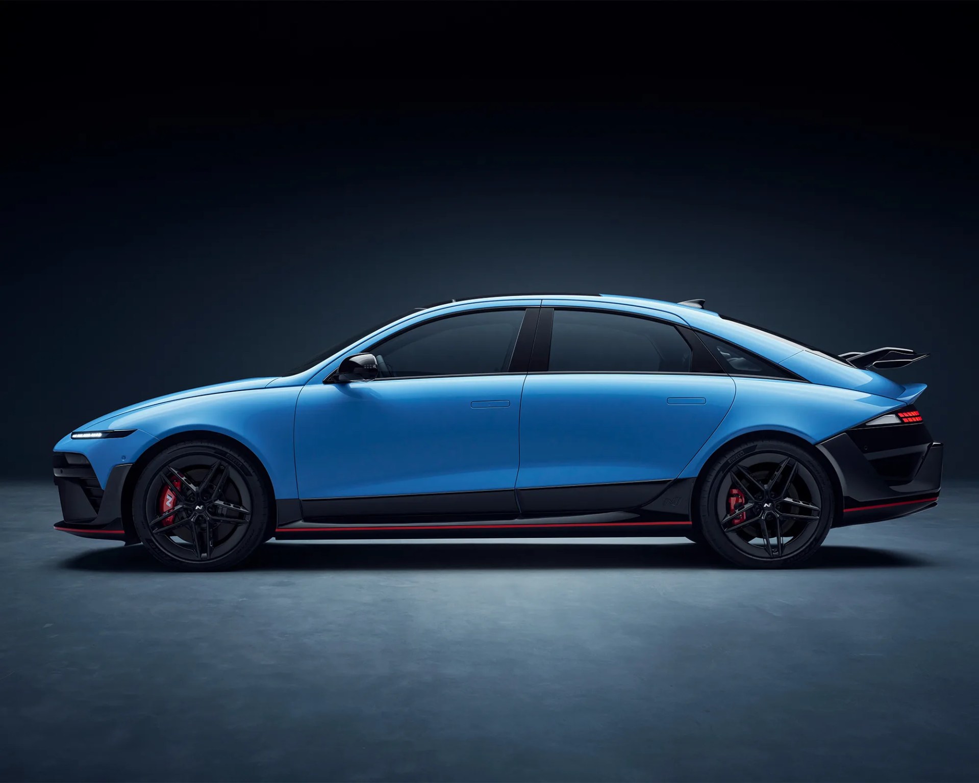 Hyundai Ioniq 6 N Sport Sedan profile