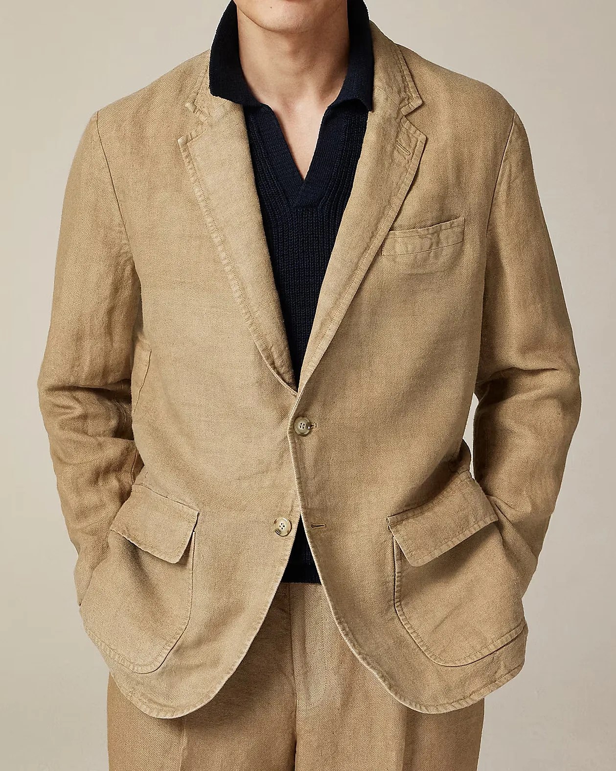 This Perfect Summer Blazer Is Too Affordable to Pass Up Right Now