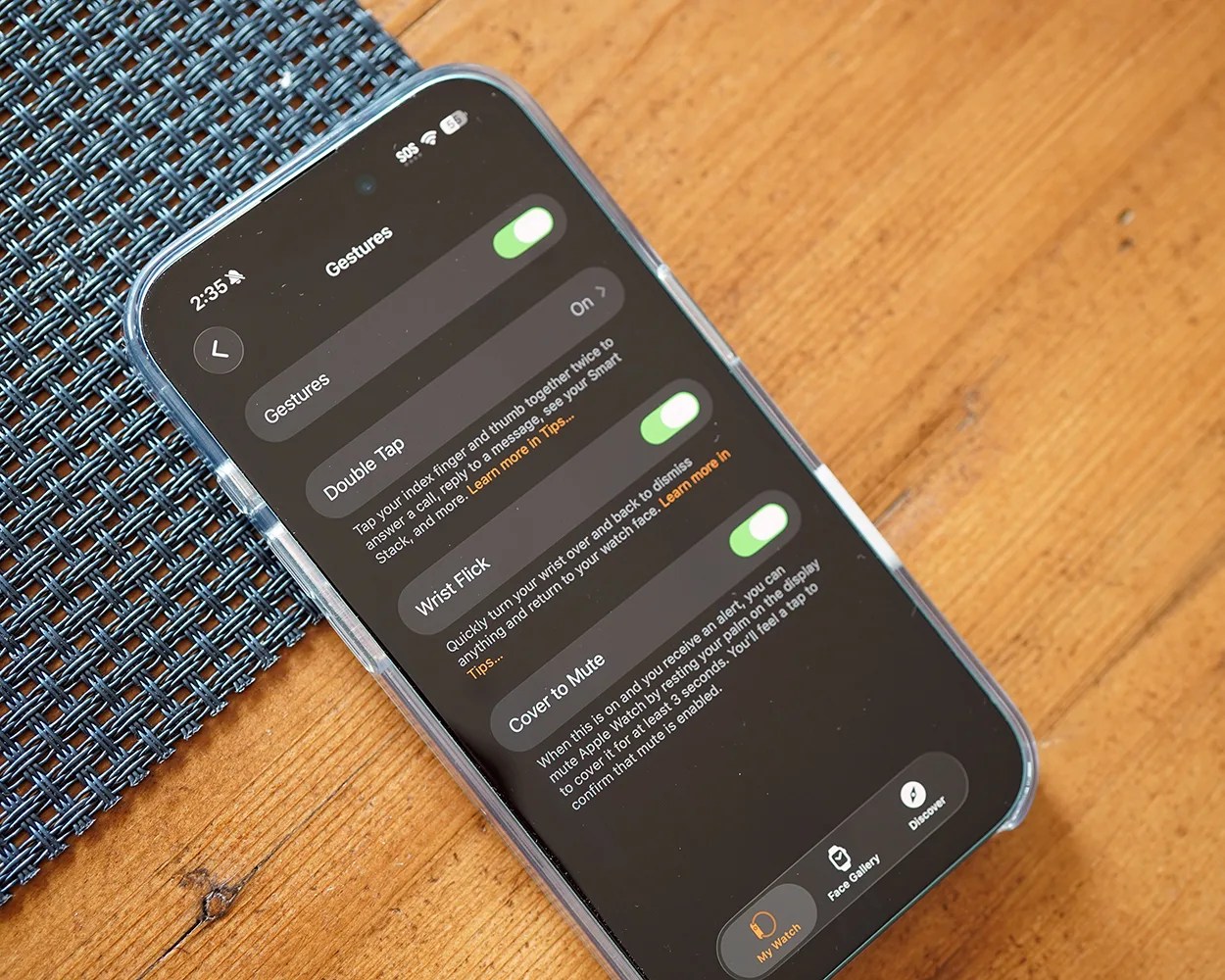 watchOS 26 wrist flick