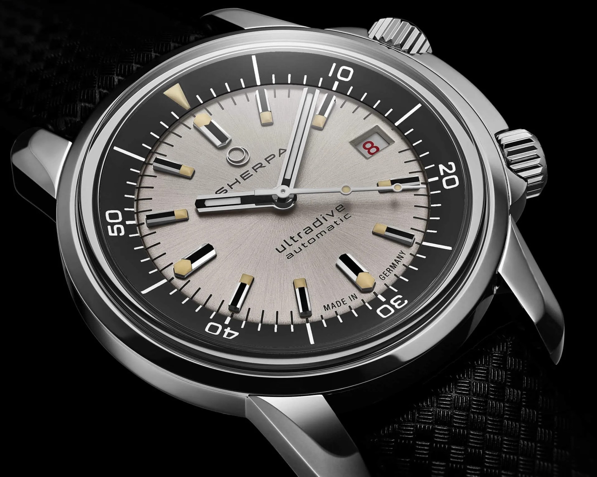 the dial of a Sherpa dive watch
