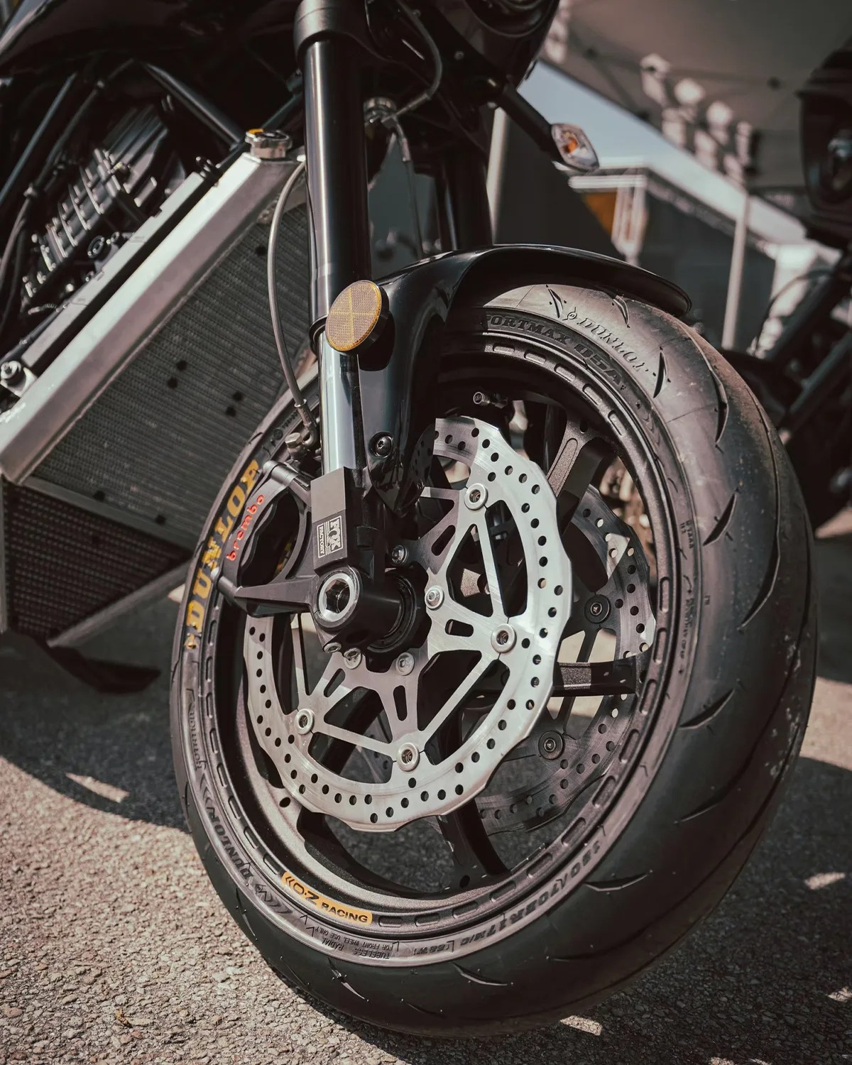 buell super cruiser front wheel and brakes detail