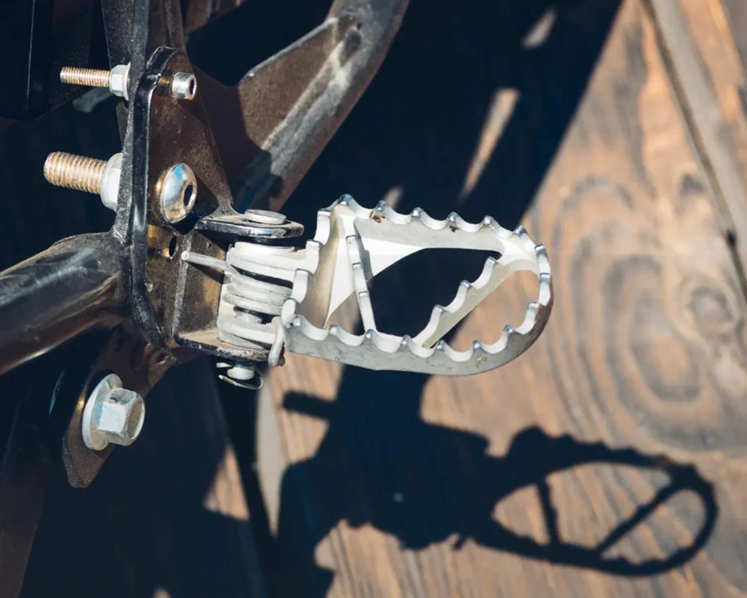 wheelie fun bike foot peg