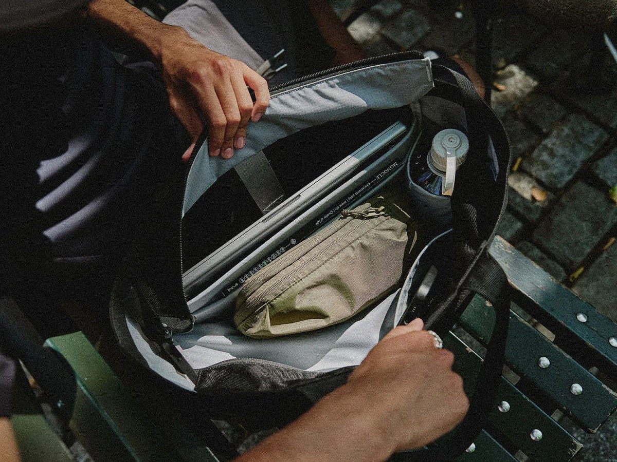 Aer-Gym-Tote-2-Lead.webp?w=