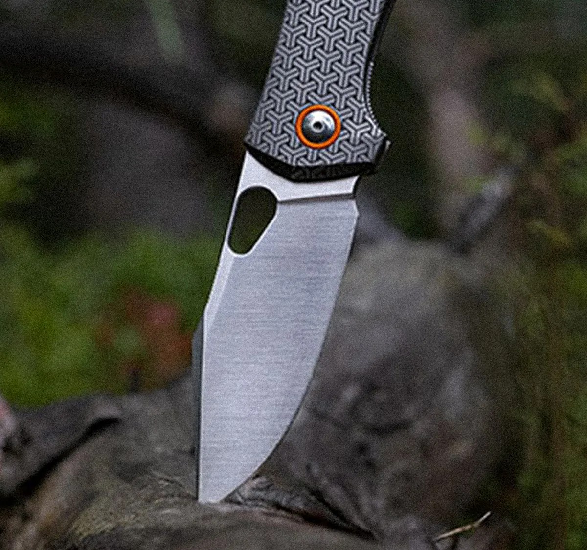 A Venerated EDC Knife Brand Launches Its Most Eye-Catching Folder