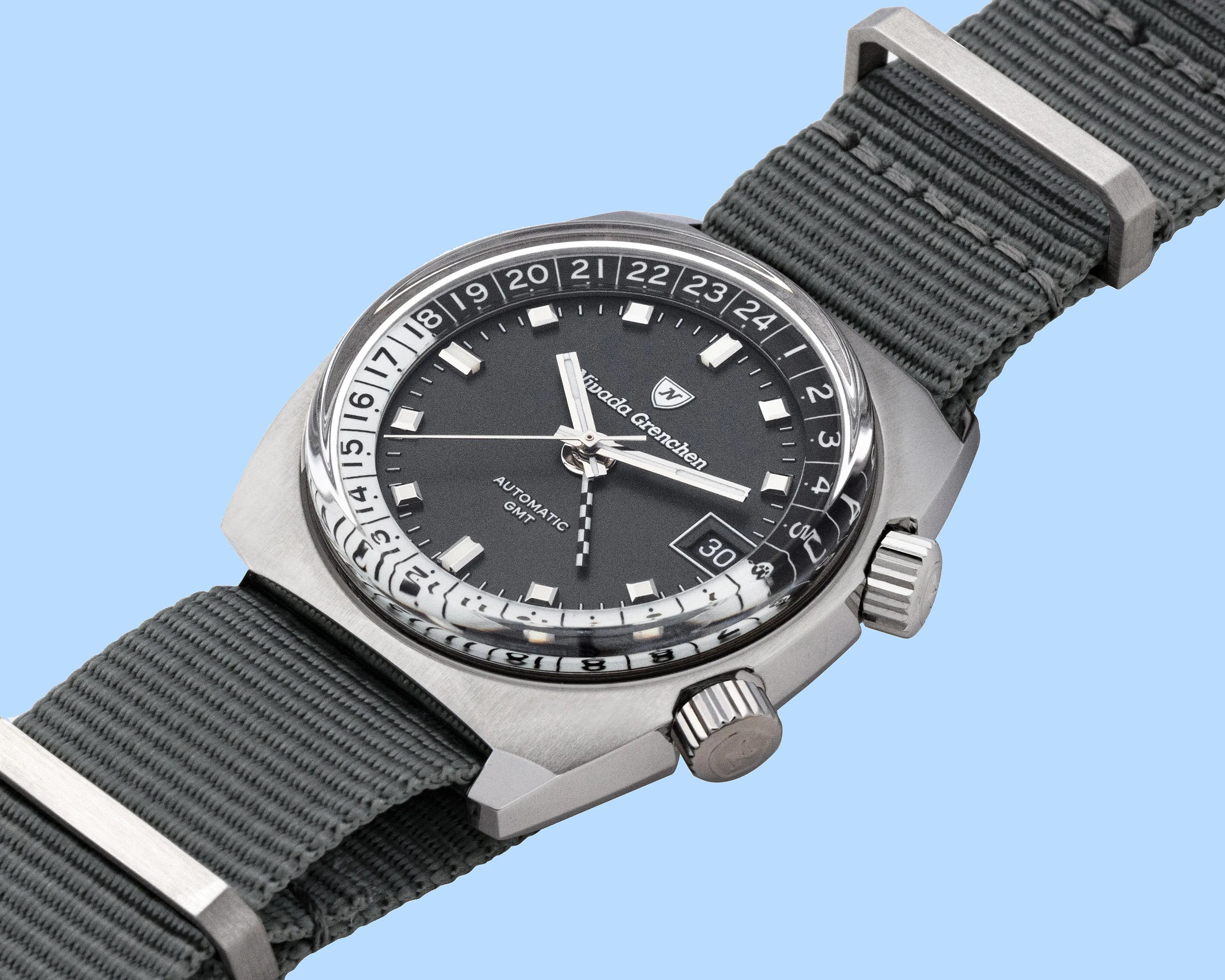 This Ultra-Rare Vintage Explorer's Watch Just Got the Faithful