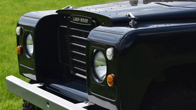 This Tech-Filled Land Rover Restomod Is the Product of a Former Apple Exec