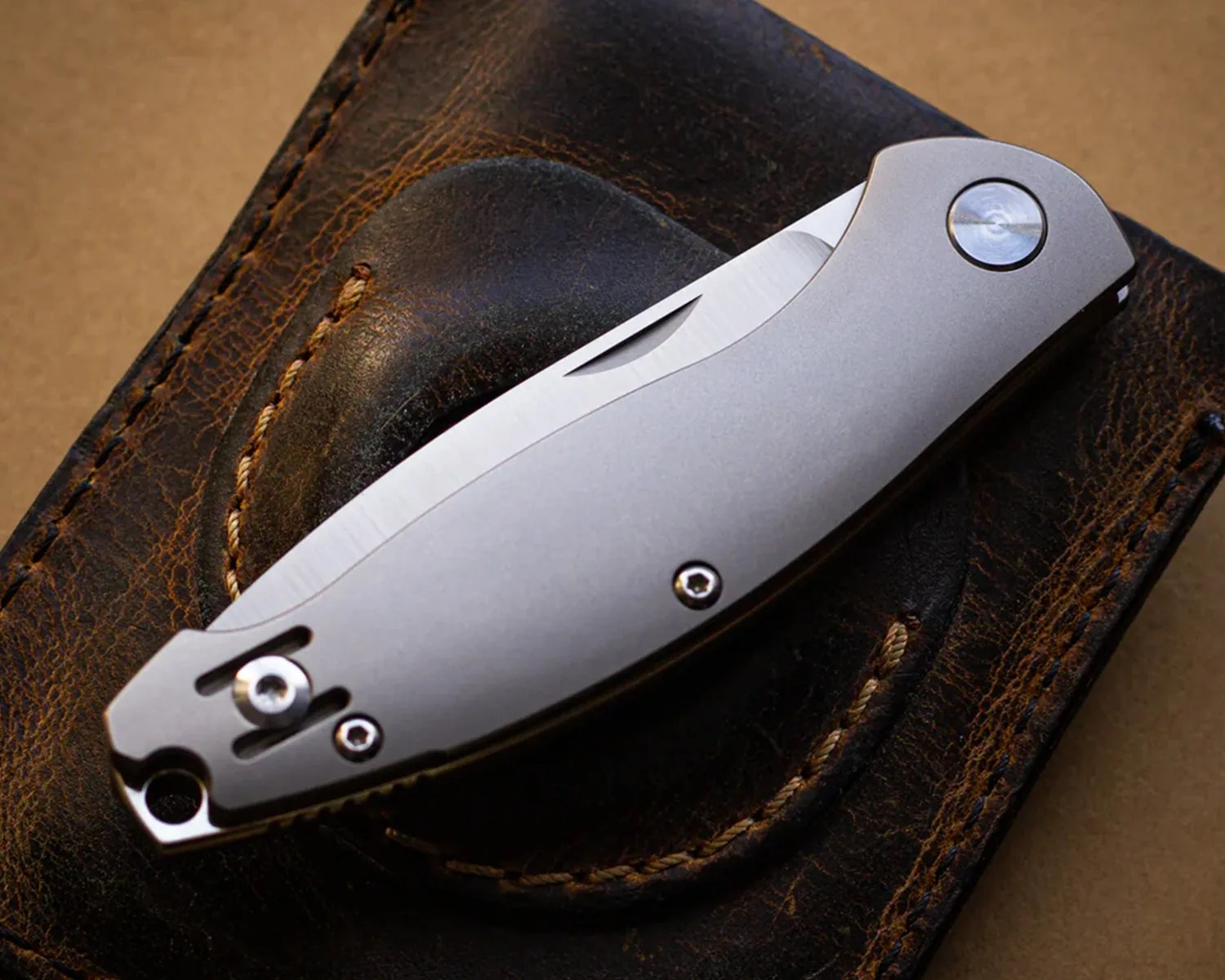 Why This Stunning, Minimalist EDC Knife Is Welcome Places Others