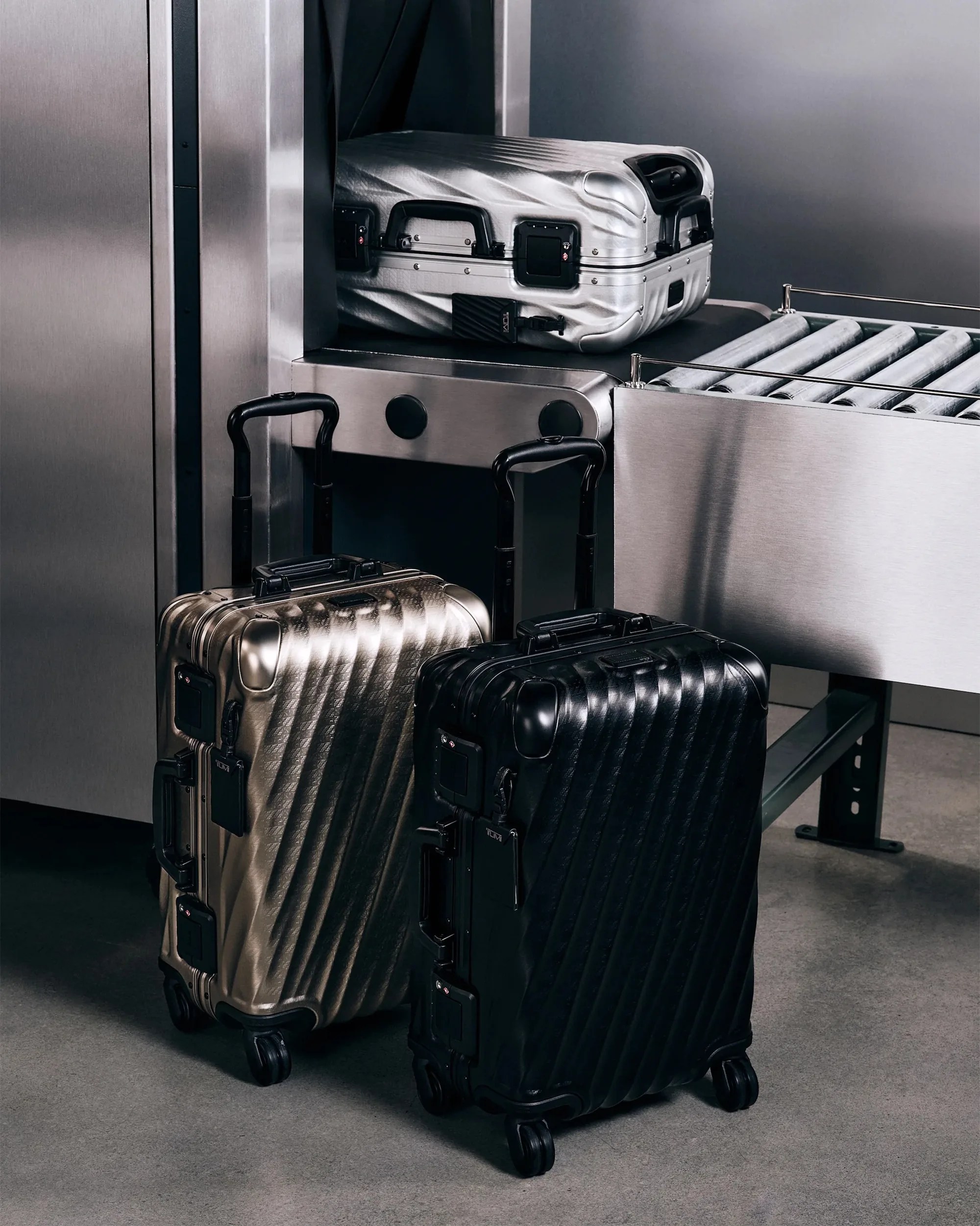 TUMI KITH コラボ キャリーケース　インターナショナルキャリーオン TUMI KITH コラボ キャリーケース インターナショナルキャリーオン