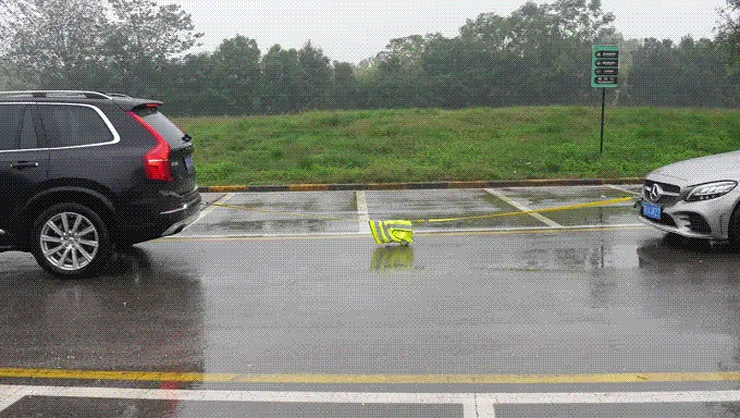 Titaner Quick-Release EDC Carry System car towing