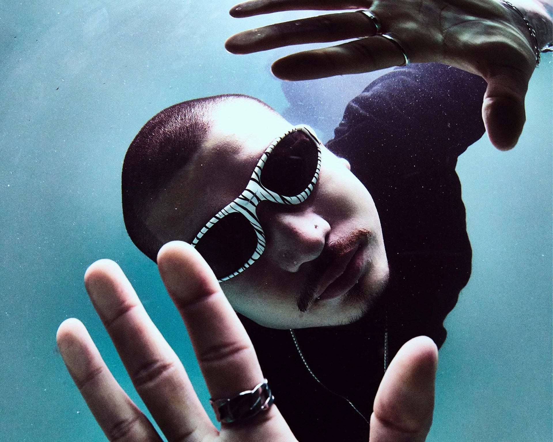 Oakley's Next Reissue Revists Yet Another Pair of '90s Classics