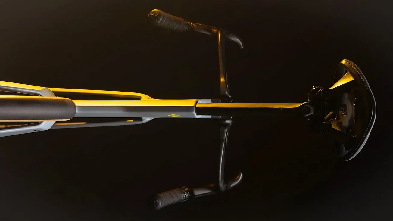 Ünlü İtalyan Markası Pistlerden Uzak Geçen Yıllardan Sonra Şimdiye Kadarki En Aero Bisikletini Tanıtıyor