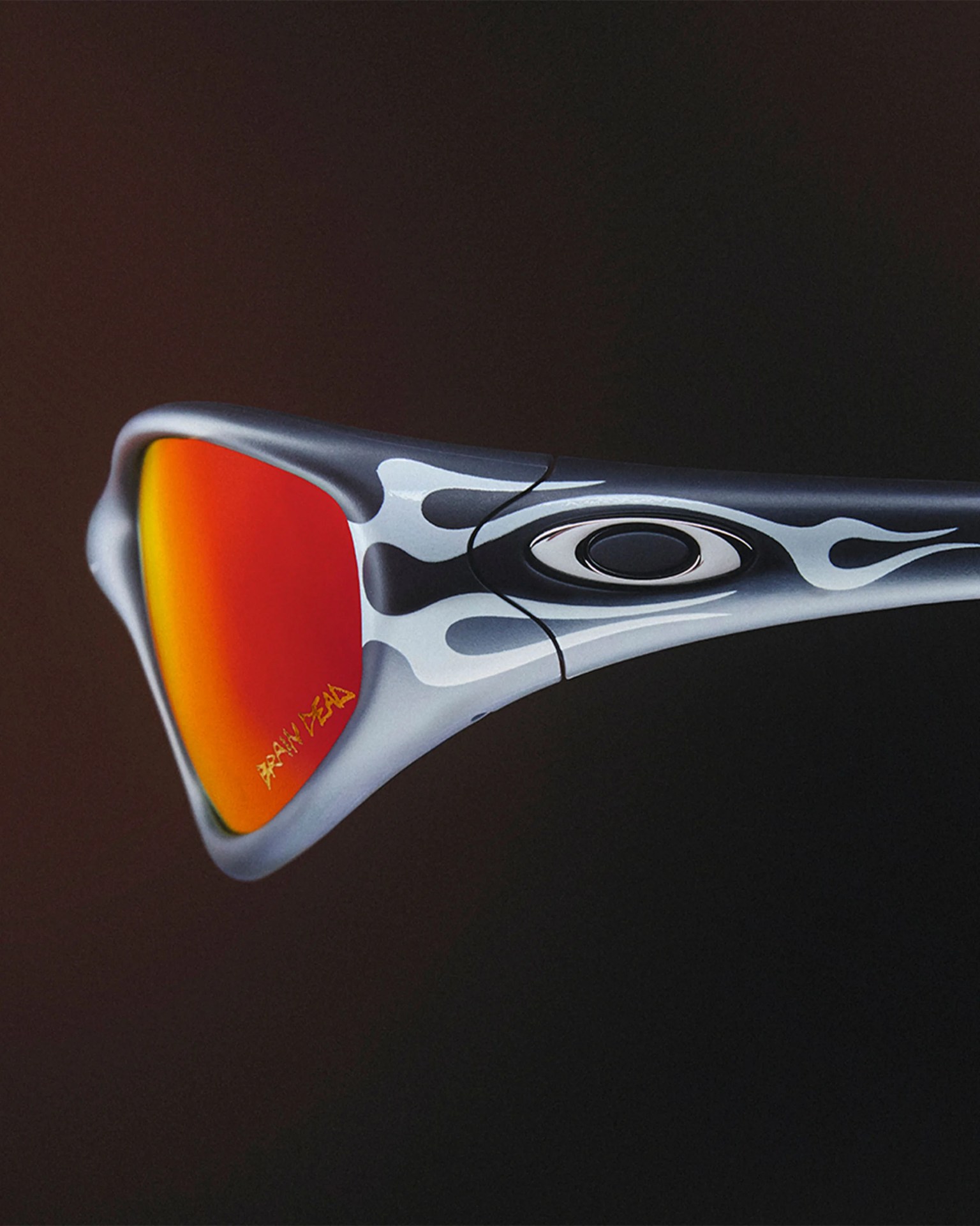 Oakley Proves Yet Again That These Cult-Classic Frames Are the New