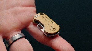 This New Keychain Knife Is Just Insanely Tiny, Functional, Affordable  and Cool