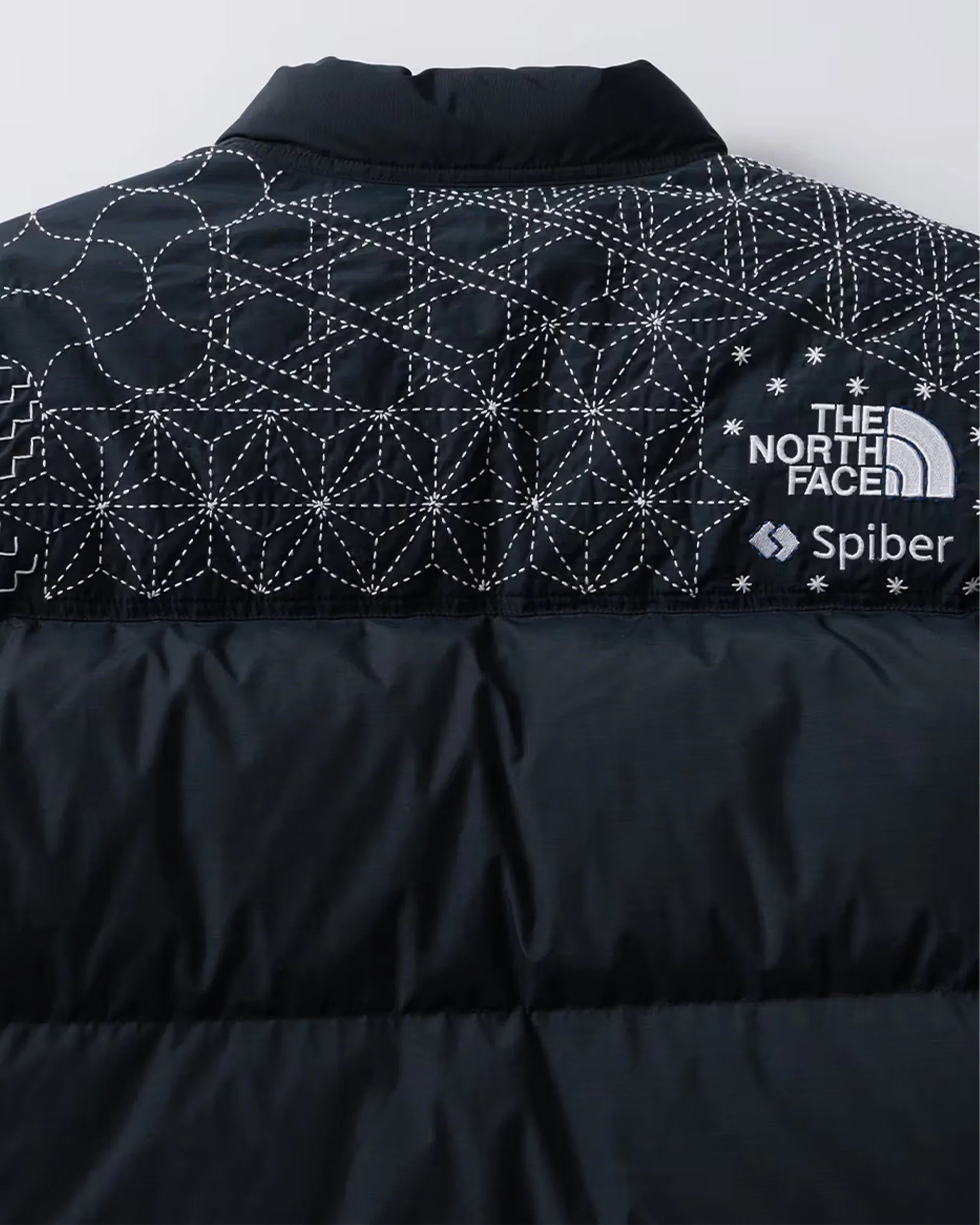 S*T様 THE NORTH FACE Nuptse Hanten Jacket The North Face x Sashiko Gals Nuptse Hanten Jacket Red - US