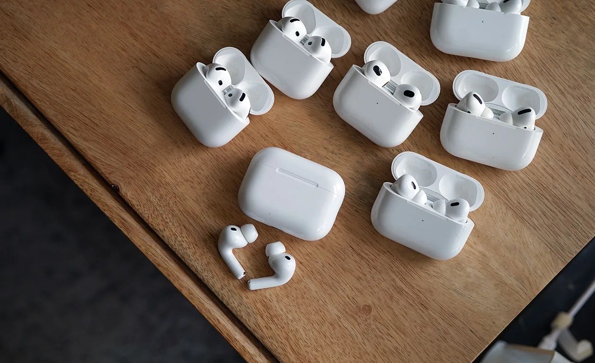Can the New AirPods Actually Replace Your Apple Watch?