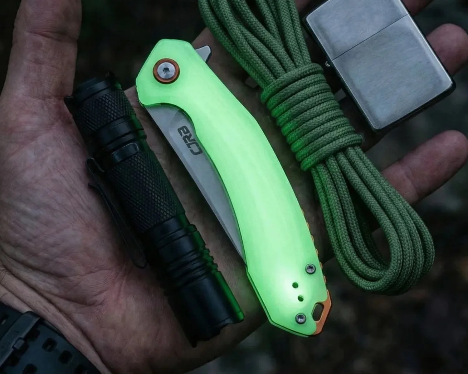 CJRB’s SuperAffordable New Flipper Boasts a Rare SunsetProof Quirk