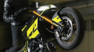 This New Street Moto Is So Insanely Light, It Puts All Others on Notice