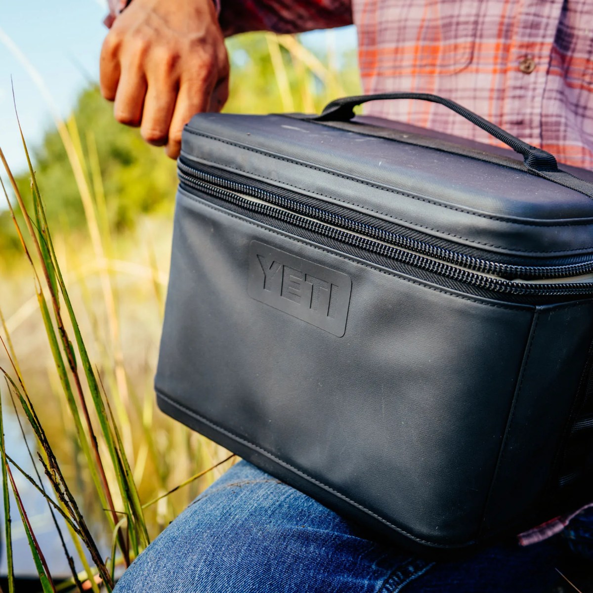yeti-daytrip-insulated-box-11.