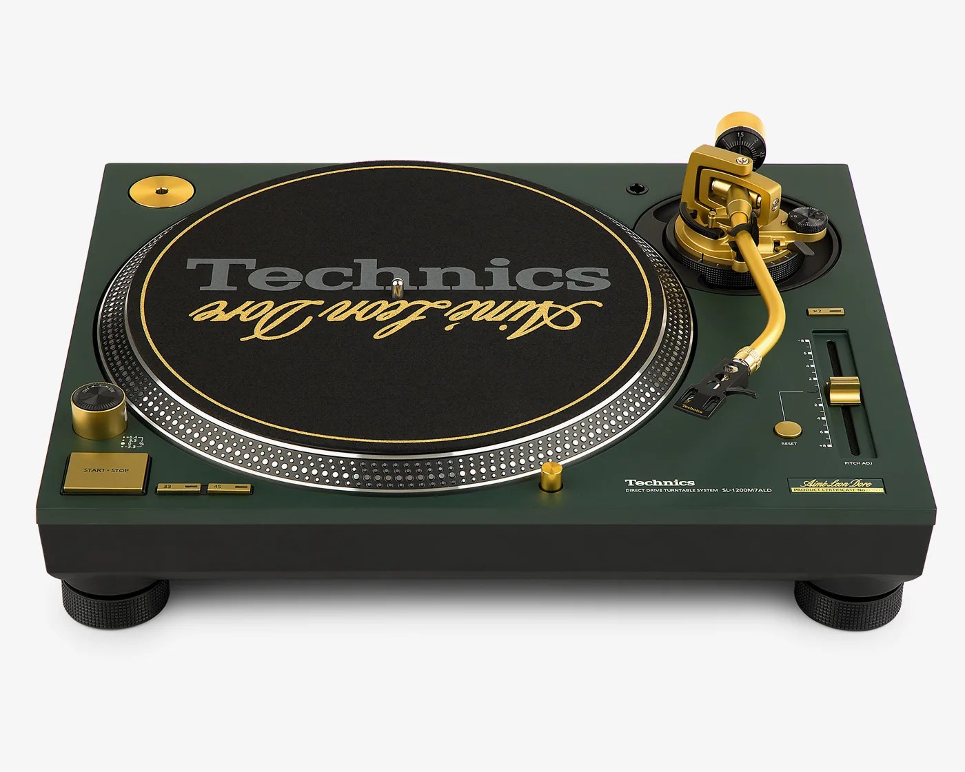 A Japanese Hi-Fi Great Just Reimagined One of Its Signature Turntables