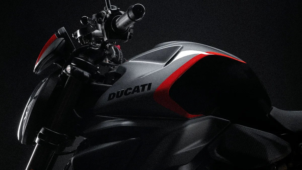 Ducati’s Legendary Street Bike Looks Absolutely Stunning With a New Heritage-Inspired Finish