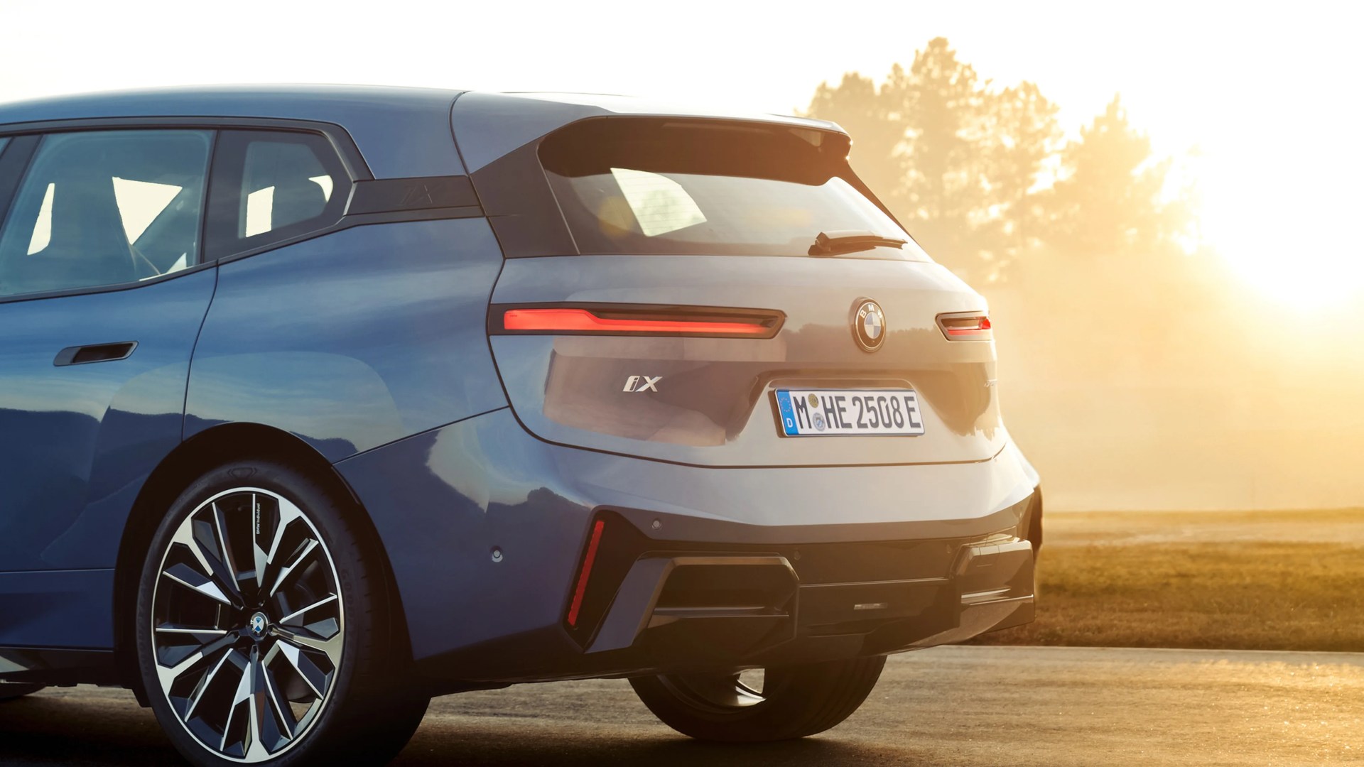 BMW Just Unexpectedly Axed One of Its Most Forward-Thinking Models in America