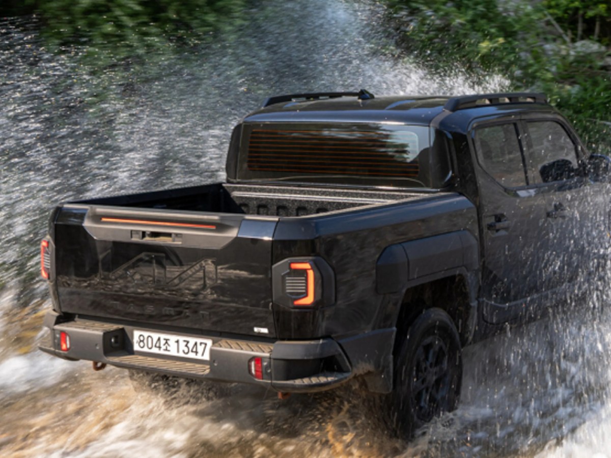 This Korean Automaker Looks to Upset the Midsize Pickup Segment in