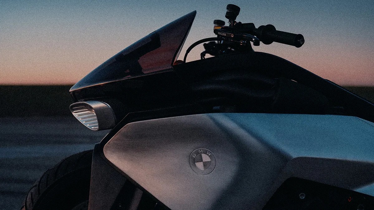 BMW’s Stunning New Bagger Breaks the Mold Six Ways from Sunday