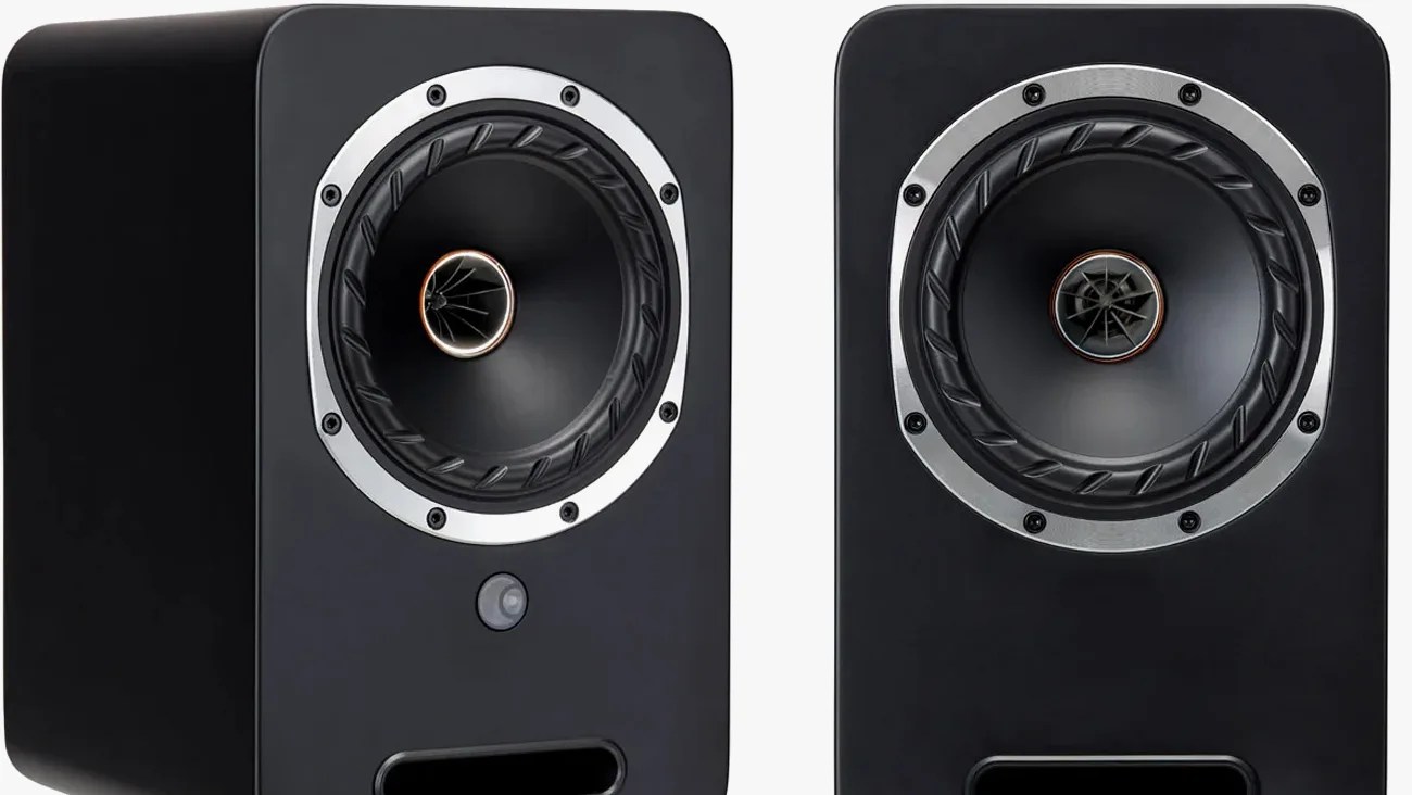 A Respected Loudspeaker Specialist Just Embraced Modern Hi-Fi with This Bookshelf Speaker System