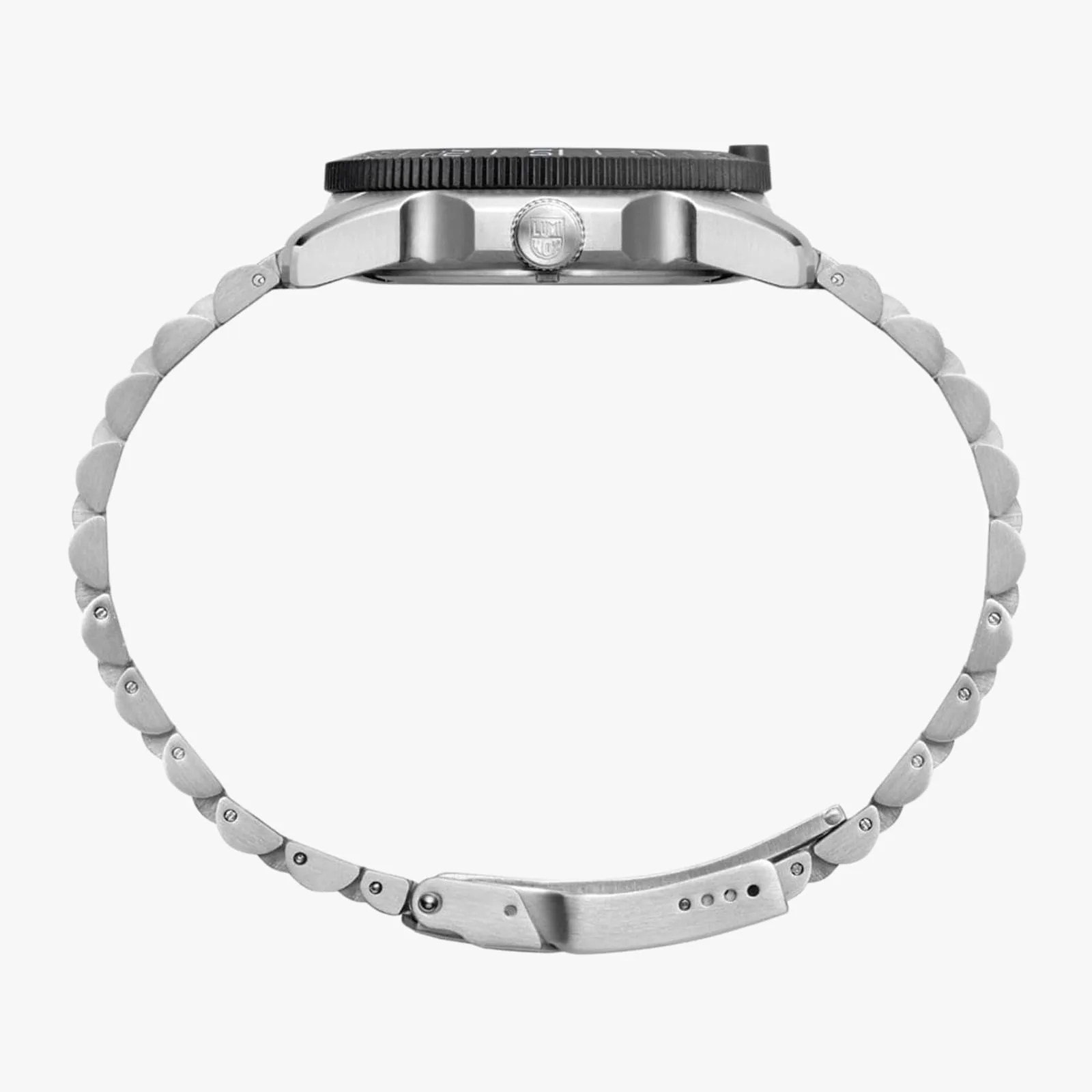 Side view of a silver metal wristwatch with a black bezel and a linked bracelet band.