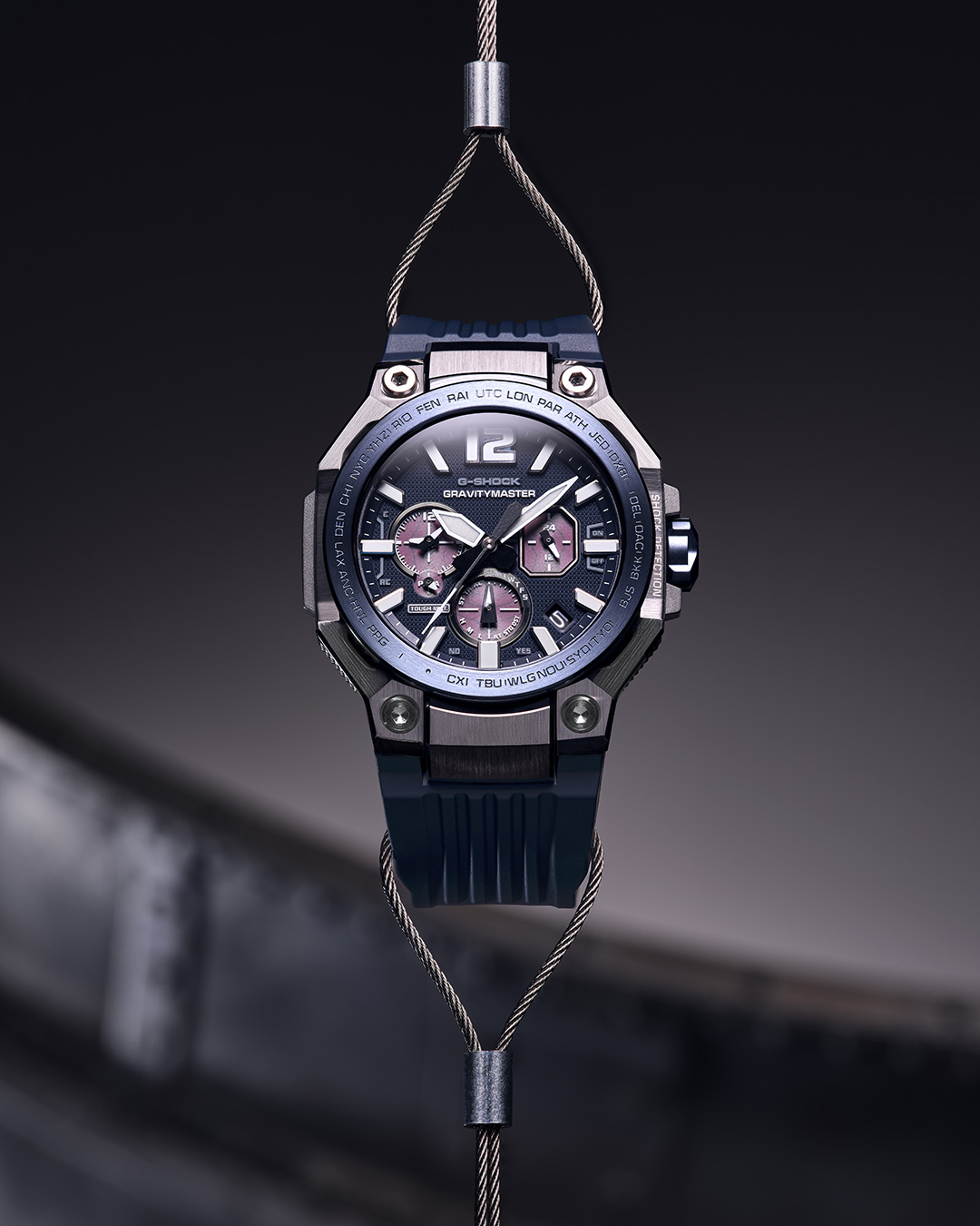 G-Shock Gravitymaster GWRB3000 mavi versiyon yakın plan
