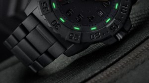 Luminox’s Navy SEAL 3500 Semper Fortis Dive Watch Mates Mil-Spec Might to Ultralight Stealth