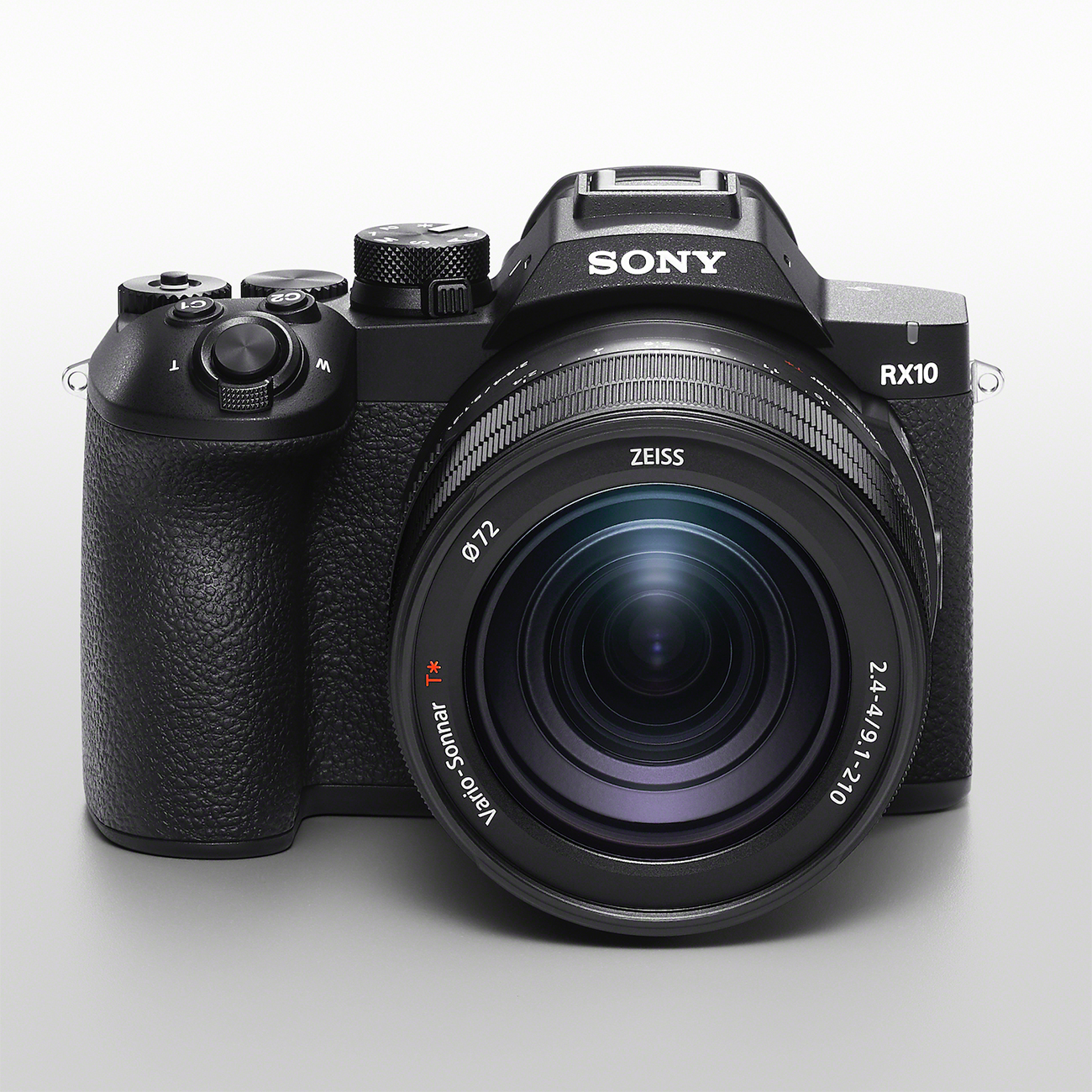 Sony RX10 V köprü fotoğraf makinesi