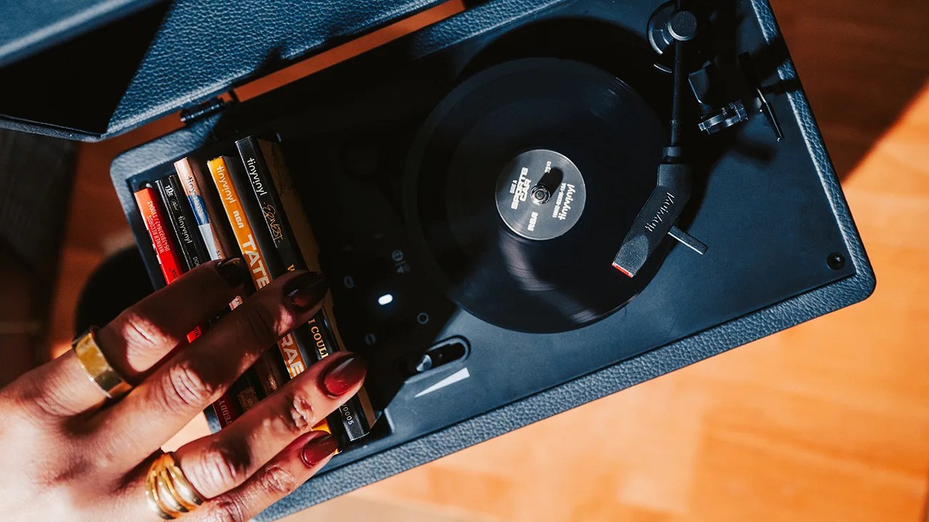 This Super Affordable Record Player Jumps on One of Vinyl's Hottest Trends