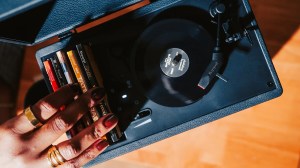 This Affordable Turntable Jumps on One of Vinyl’s Hottest Trends