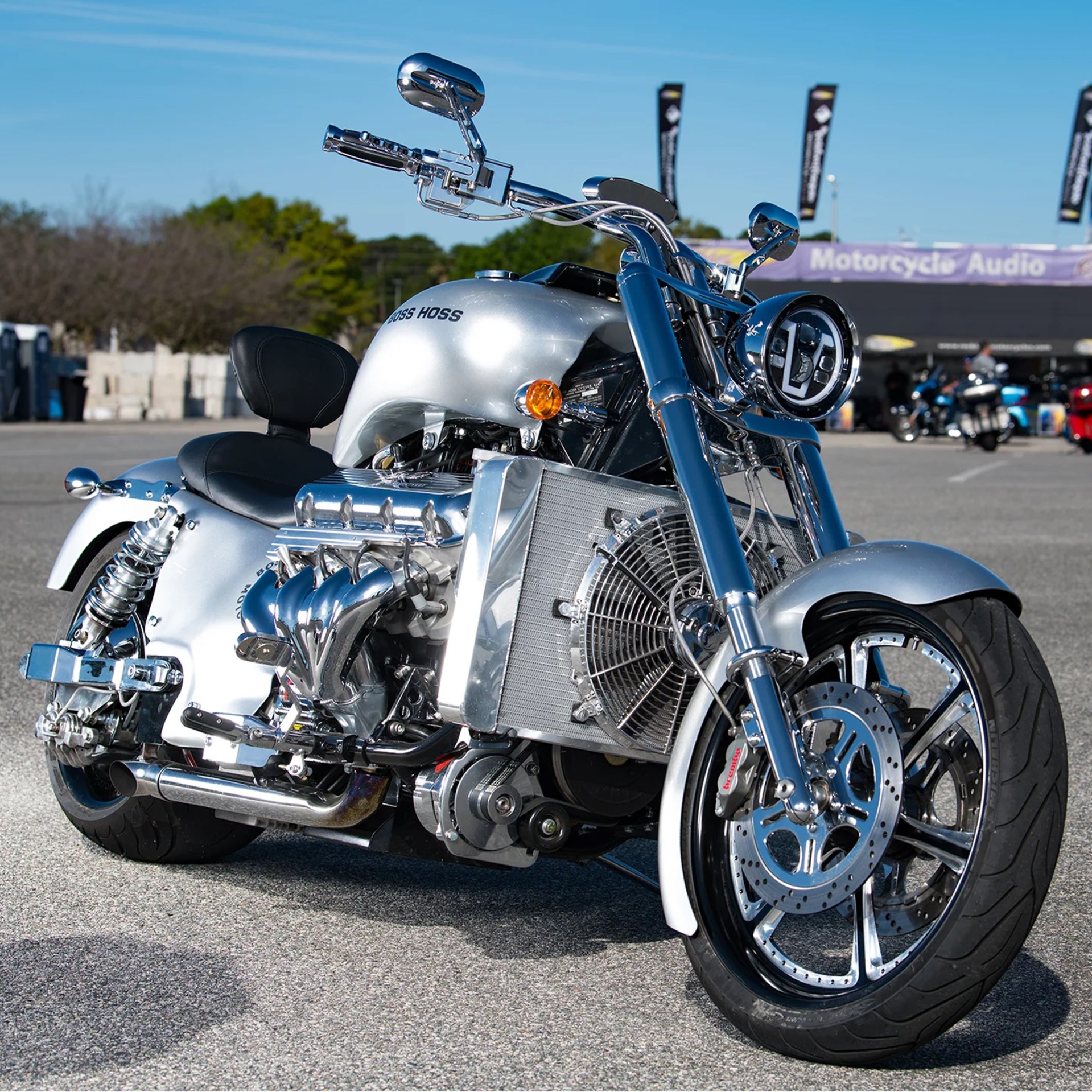 Boss Hoss Cruiser Bike dev V8 motorlu motosiklet