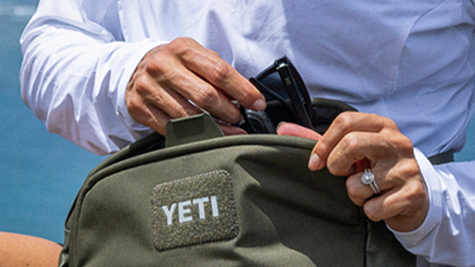 Yeti Ranchero Crossbody ön görseli